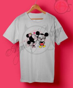 Loving Kiss Minnie Mickey