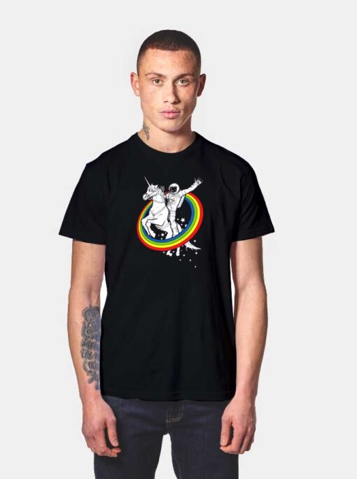 Astrounaut Riding Space Unicorn Rainbow Ring T Shirt