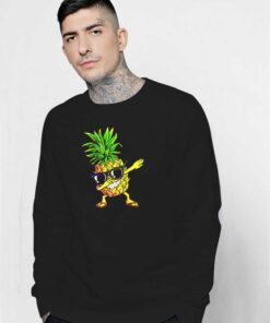 Hawaiian Dabbing Pineapple Sunglasses Sweatshirt